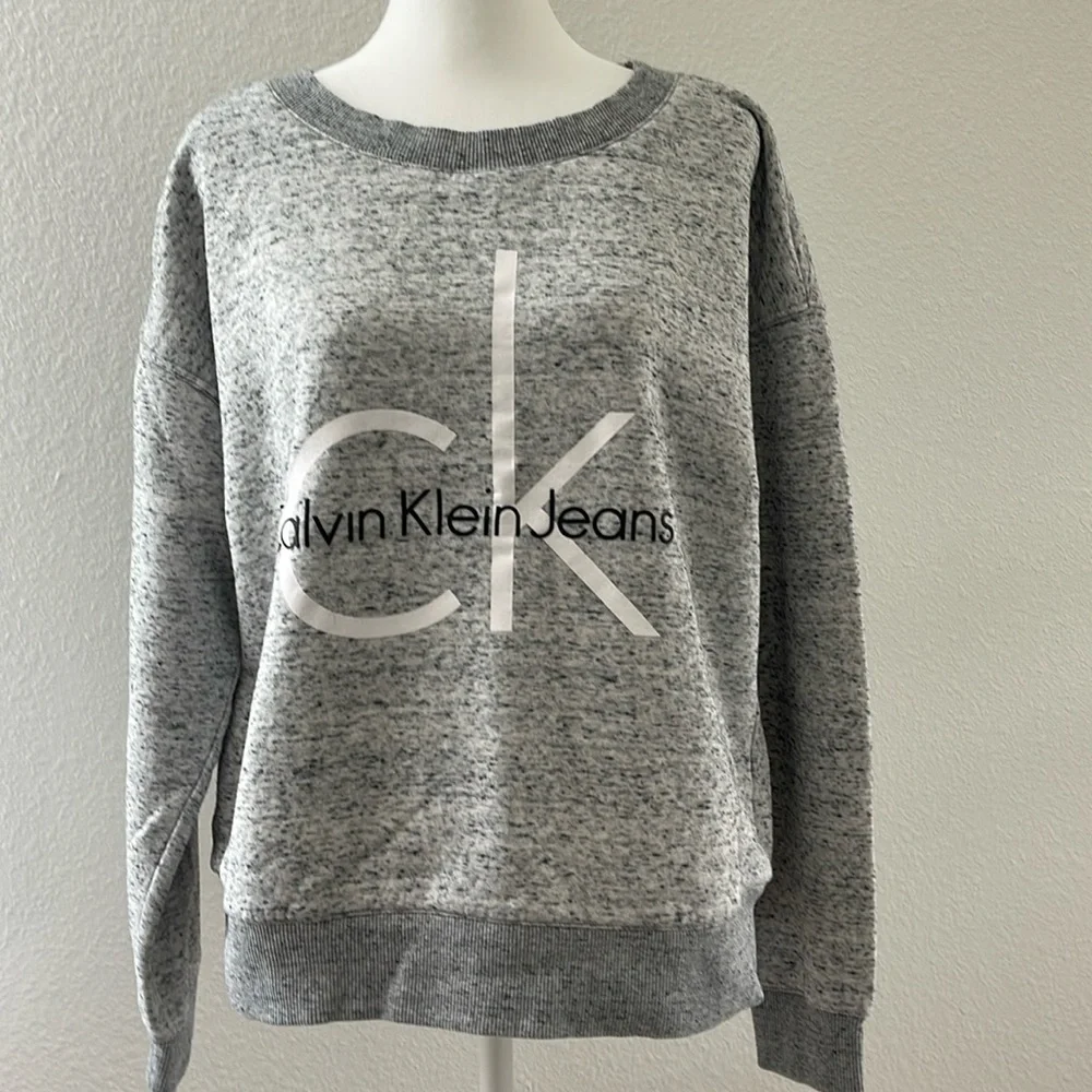 Calvin Klein Jeans Gray Logo Crew Neck Sweater - Picture 1 of 7